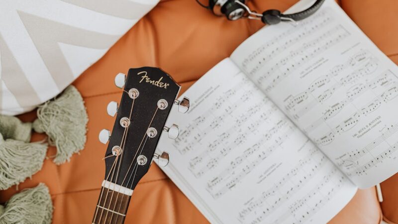 Apprendre la guitare : un guide pour débuter et progresser !