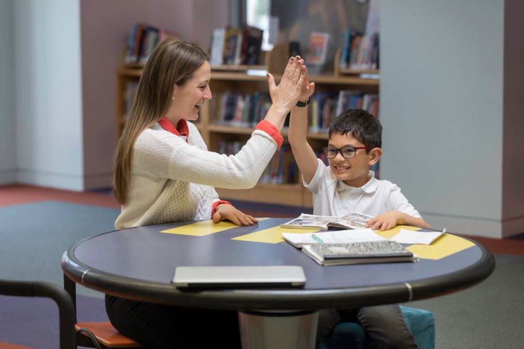 Calendrier des vacances scolaires 2025 : prendre des cours particuliers pendant les vacances ?
