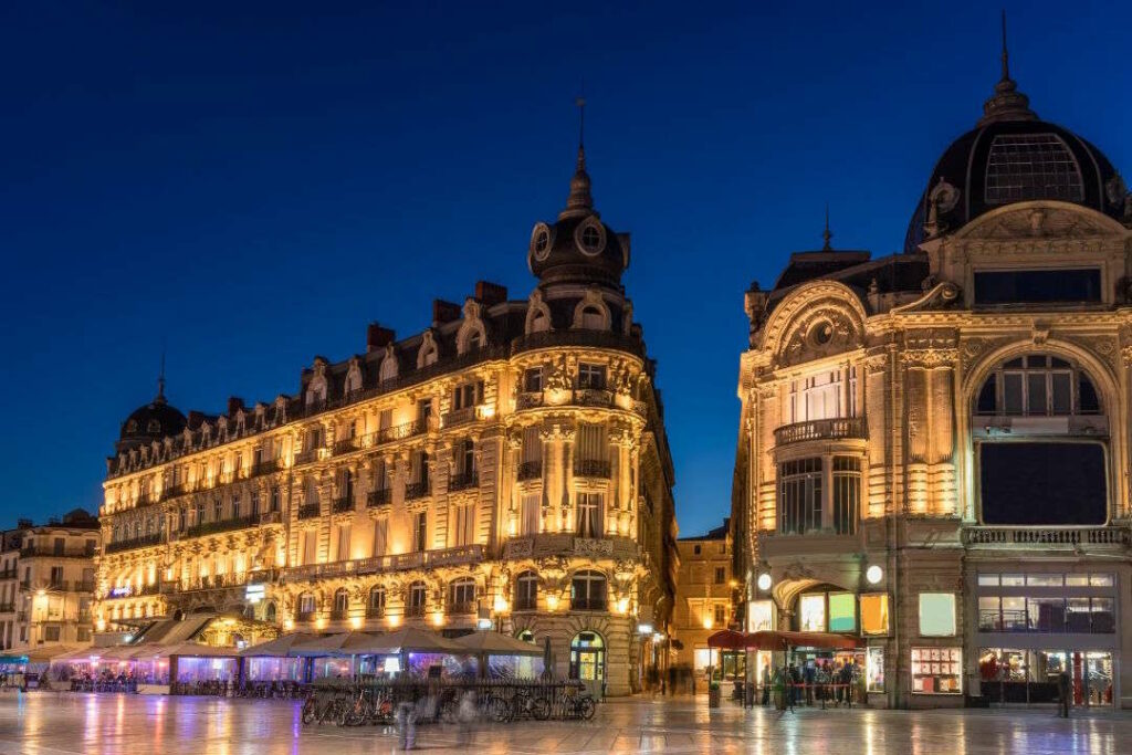 Célèbre place publique de la préfecture de l'Hérault !