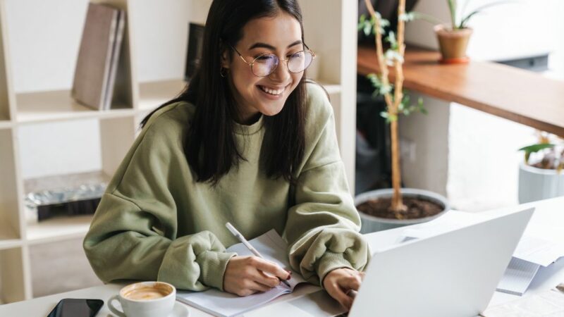 IA et éducation : comment l&rsquo;IA transforme les cours particuliers ?